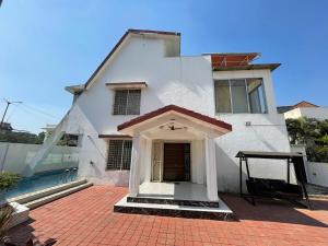 4BHK with pool Deshco Villa Moonridge, Lonavala