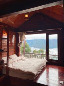 Mống Vàng Retreat Tà Xùa