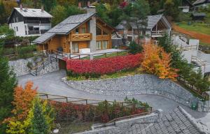 Luxury Private Alpine Log Chalet with SPA at Lake Jasna, Kranjska Gora