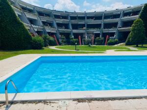Garden Green Terrace & Pool