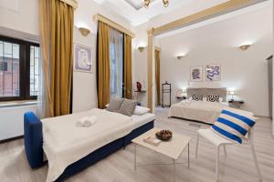 Bold Art Studio Opera House at Your Doorstep