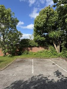 Johnson Suite Lichfield - New 2 Bed & 2 Parking Spaces