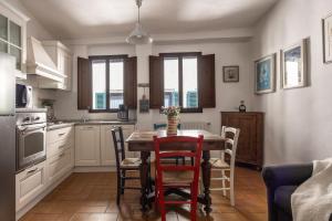 The Locksmiths house by Maison Florence