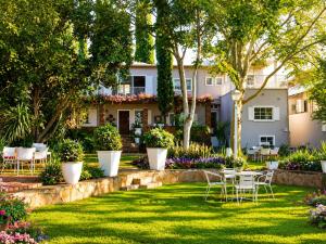 Orange River Manor