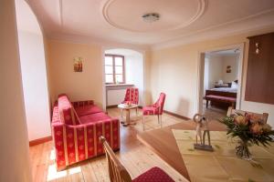 Burgappartement - Herrenhaus Ein Platz im Grünen