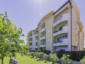 Adria Apartments