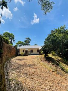 Private 2BR Plantation Villa on Urumbikkara Hills