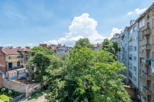 Prime Location • Modern • Stylish 1BDRM Apt.