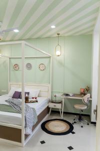 Ardra Luxe 5BR Gemstone Retreat MI Road