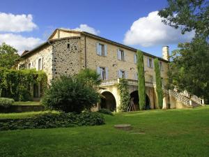 Holiday Home in Ardèche near Château de Ventadour