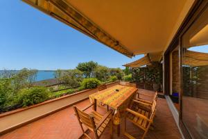 La Baia2, lake view, quiet