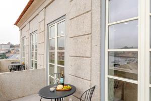Stylish Flat Near the Douro River by HostWise