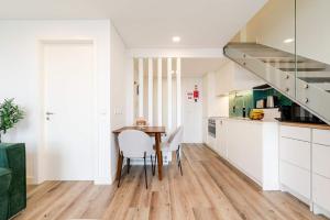 Stylish Flat Near the Douro River by HostWise