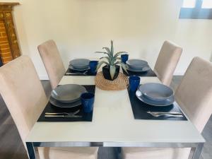 Vacallo Panorama Apartment by RentuGoo Travel