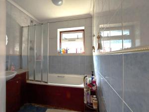 Specious Detached House in Harrow