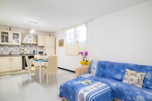House with Garden Near the Beach and AC