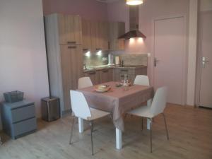 Appartements Au Puy Saint Jacques : photos des chambres
