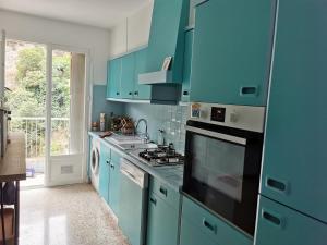 Looking for space - 3 rooms with terrace