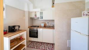 Casa Cenzina by Rentbeat