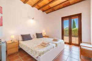 SON SERRA DE DALT by Sealand Villas