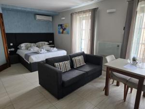 D Townhouse Boutique Suites