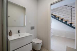 2 Quartos em Alvor com Piscina, 2 churrasqueiras e garagem