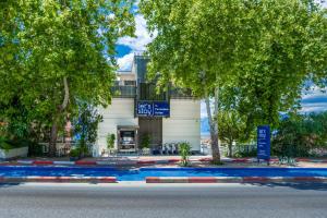 Letstay Panorama Suites