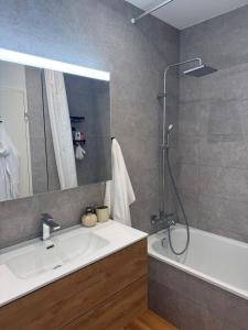 Wohnung möbliert