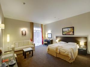 Superior Double or Twin Room room in Reikartz Dnipro