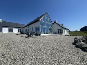 Doleen Quay House
