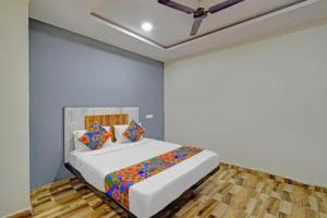 FabHotel Sri Sai Regency- Nr RTC X Roads Metro Station