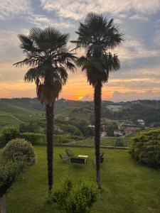 Slow Villa Barbara - Wine Estate with Private Pool, Air Conditioning and Panoramic Views on Castle and Vineyards