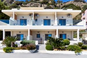Skinos Apartments
