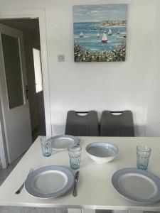 Apartment 7