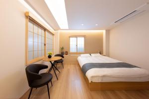 Avid Ueno Residence