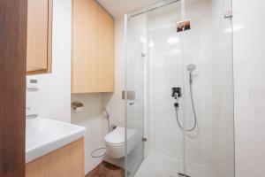 Modern Apartment, Self check-in