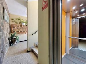 California Studio with balcony and pool in Playa Jardin!