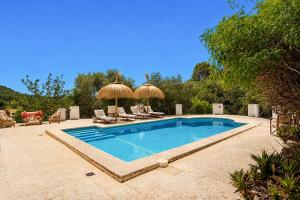 Villa La Coma by Sealand Villas