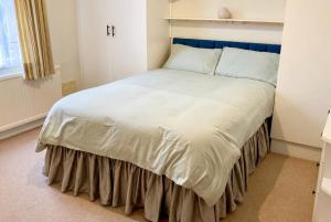 2-Bed Finchley House, Parking, Sleeps 6