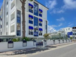 Letstay Hotel - Adults Only