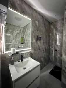 RVR Apartmanhàz