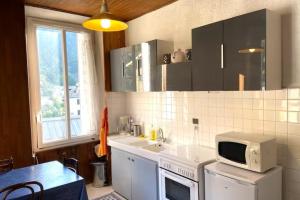 4-Guest Apt near Vauban Citadel