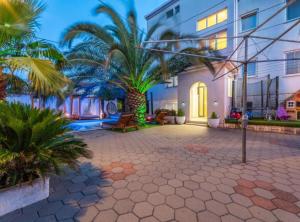 Bračić Premium Apartments with Outdoor Pool and Sauna 2
