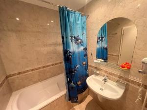Two-bedroom apartment in Miramar complex
