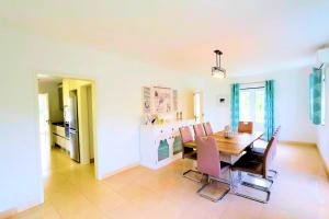Elegant Vilamoura Old Town Villa Villa Rosa 6 Bedrooms Pool Table