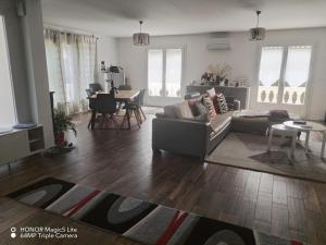 Belle Maison familiale moderne et accueillante
