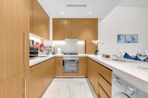 Upscale 1BR in Great Community