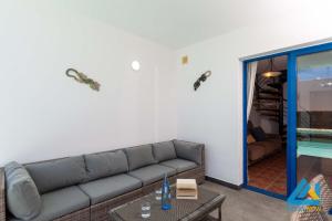 Villa Bella - Sea Views Near Marina Rubicon by Villas Now Ltd