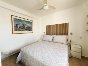 Sunny & Central Beach Apartment