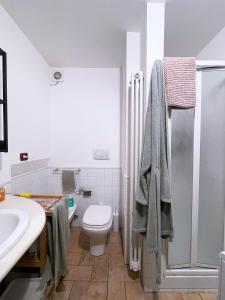 Stanza privata in casa silenziosa con giardino